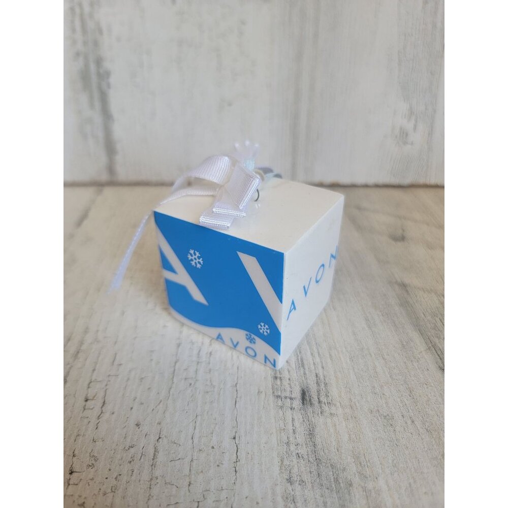 Avon 2005 white box limited edition ornament Xmas